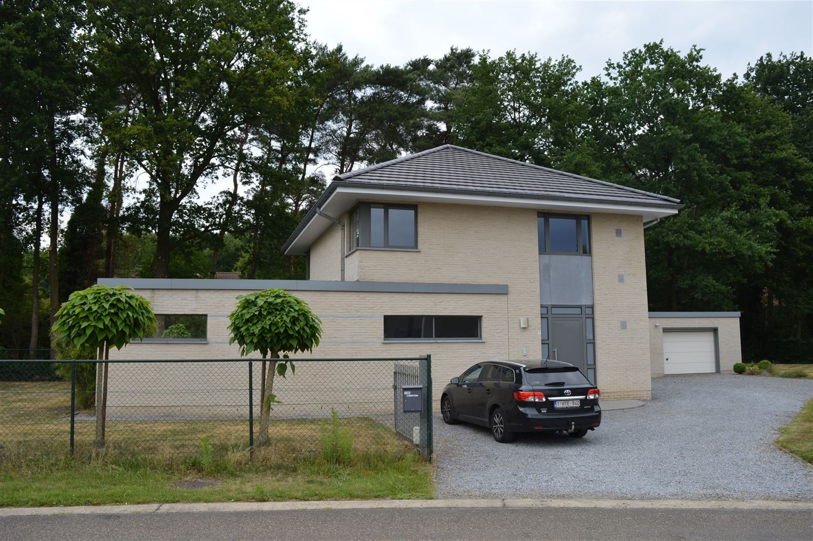 TE HUUR: Ruime woning met 3 slaapkamers te Bolderberg foto 1