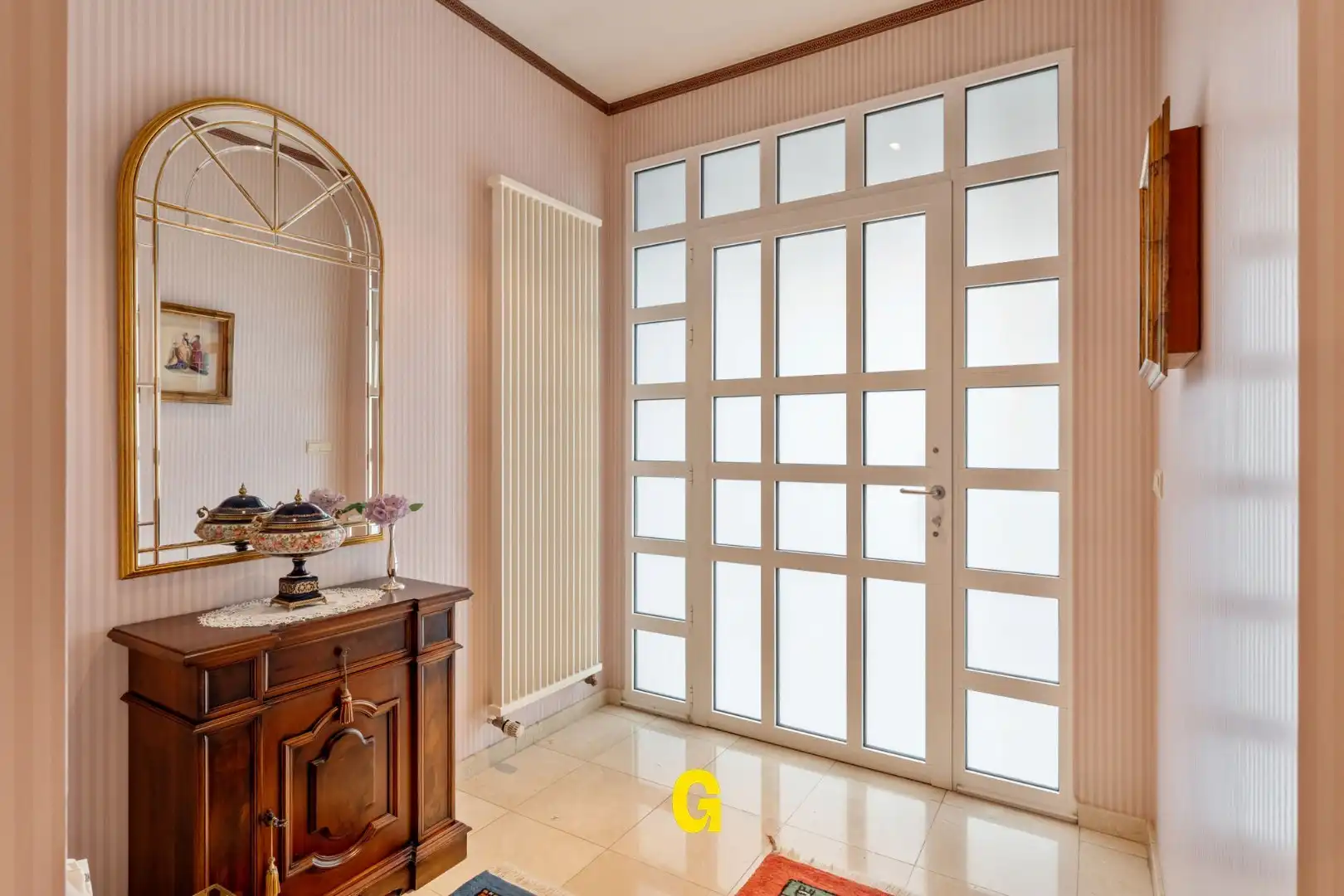 Bijzonder nette rijwoning van zeer degelijke kwaliteit, met tuin op 6a 46ca, vlak bij de dorpskern van Hoeselt. foto 4