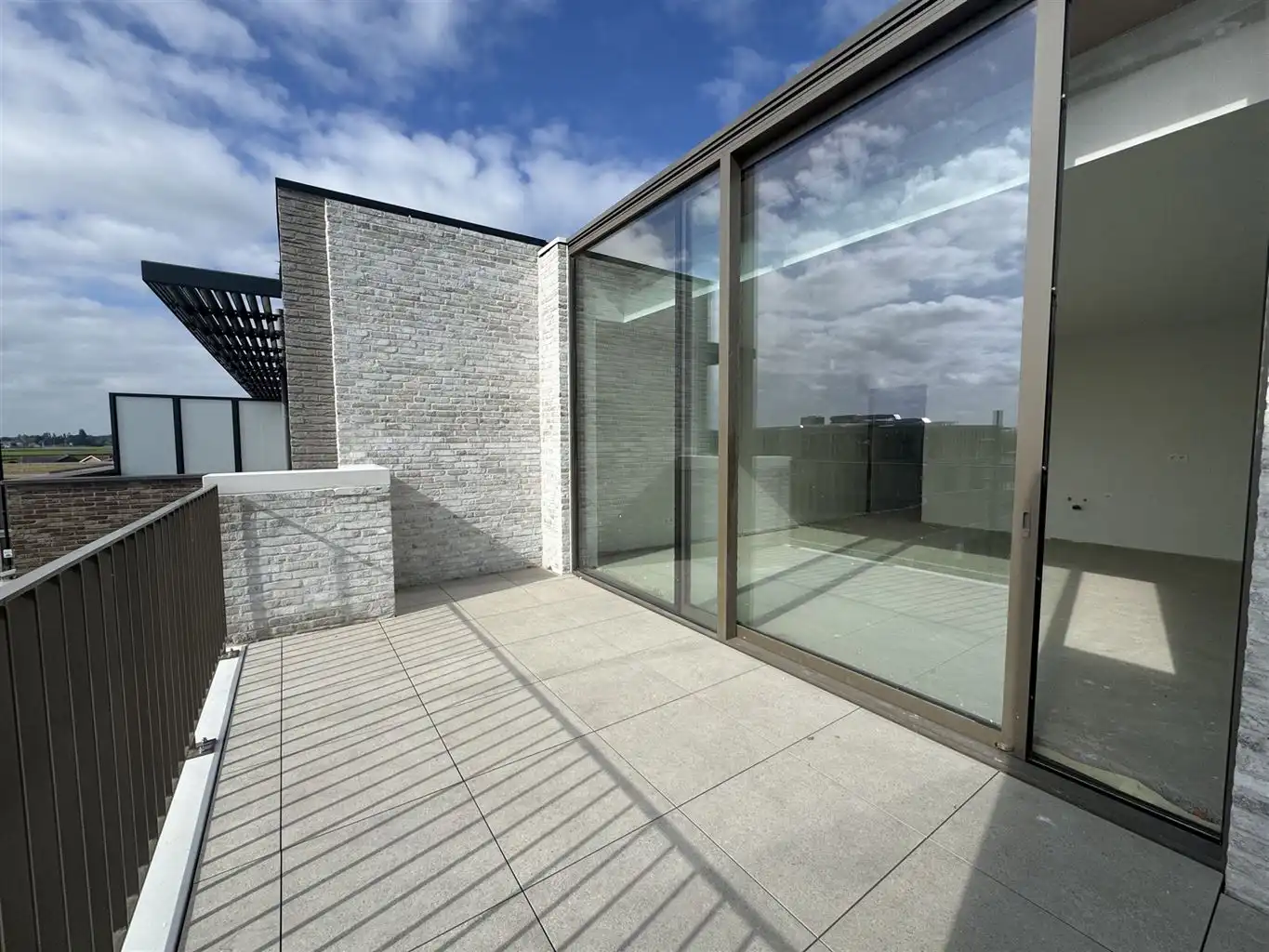 Luxe nieuwbouwappartement met 1 slaapkamer en groot terras in hartje Dilsen Residentie Keizerspoort foto 3