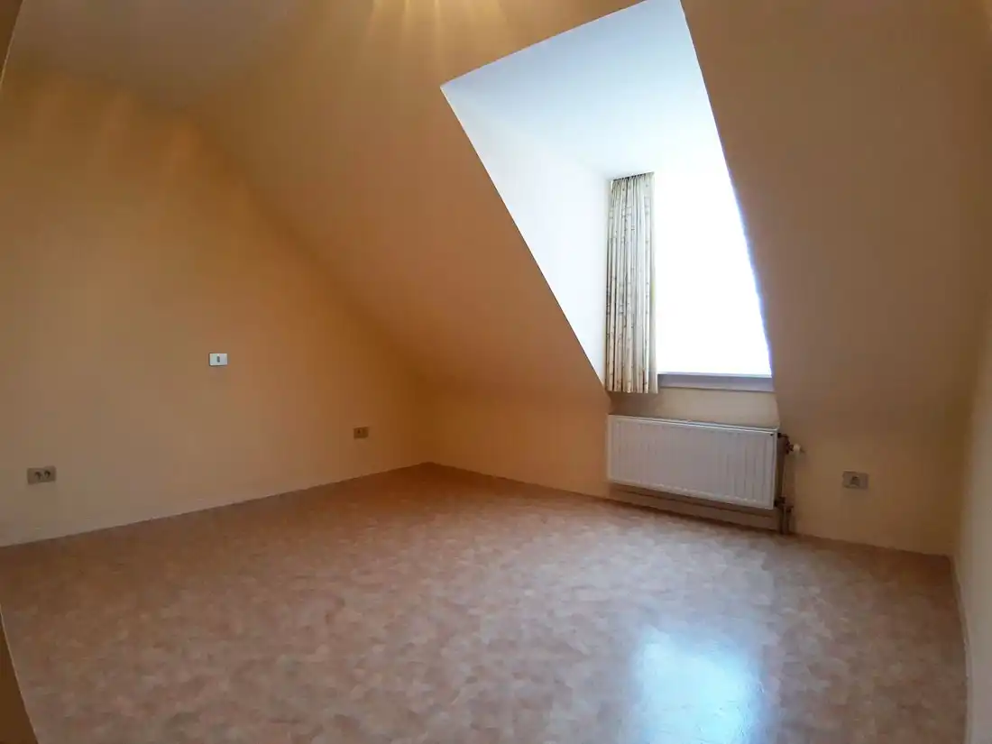 Ruim appartement op de 2de verdieping te Achel foto 21