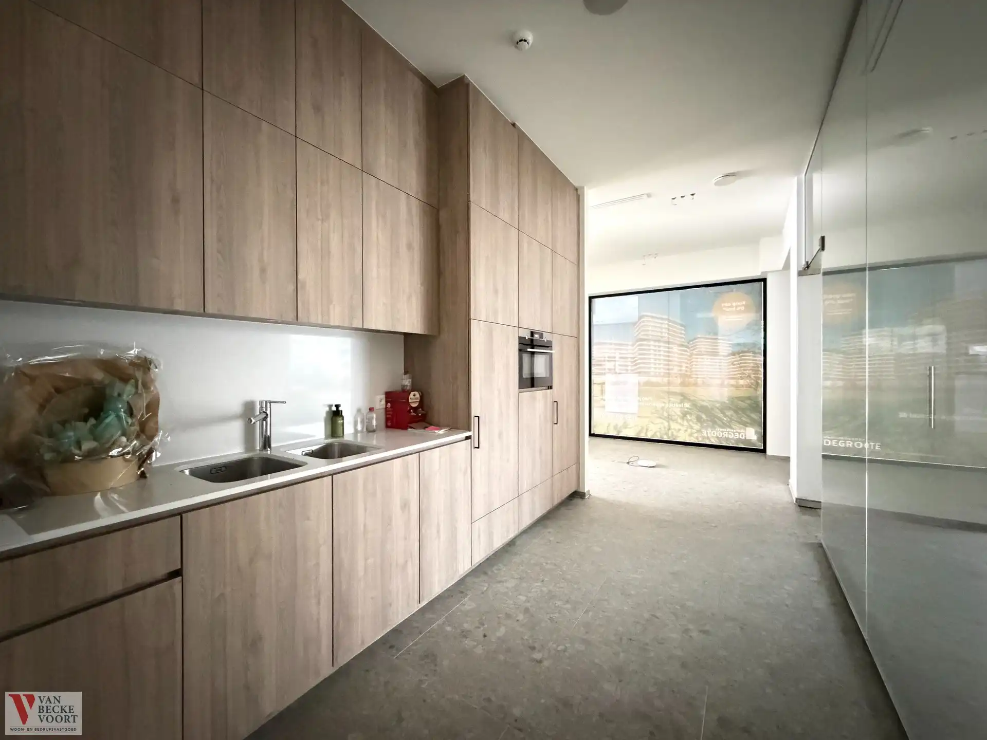 Handelsgelijkvloers 130m² foto 5