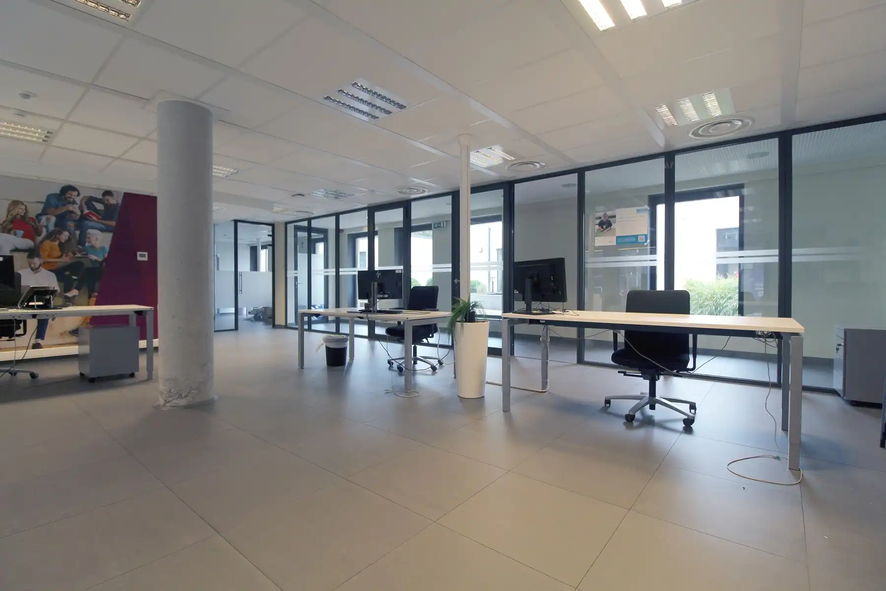 Uitstekende, centraal, gelegen kantoorruimte te Wetteren foto 4