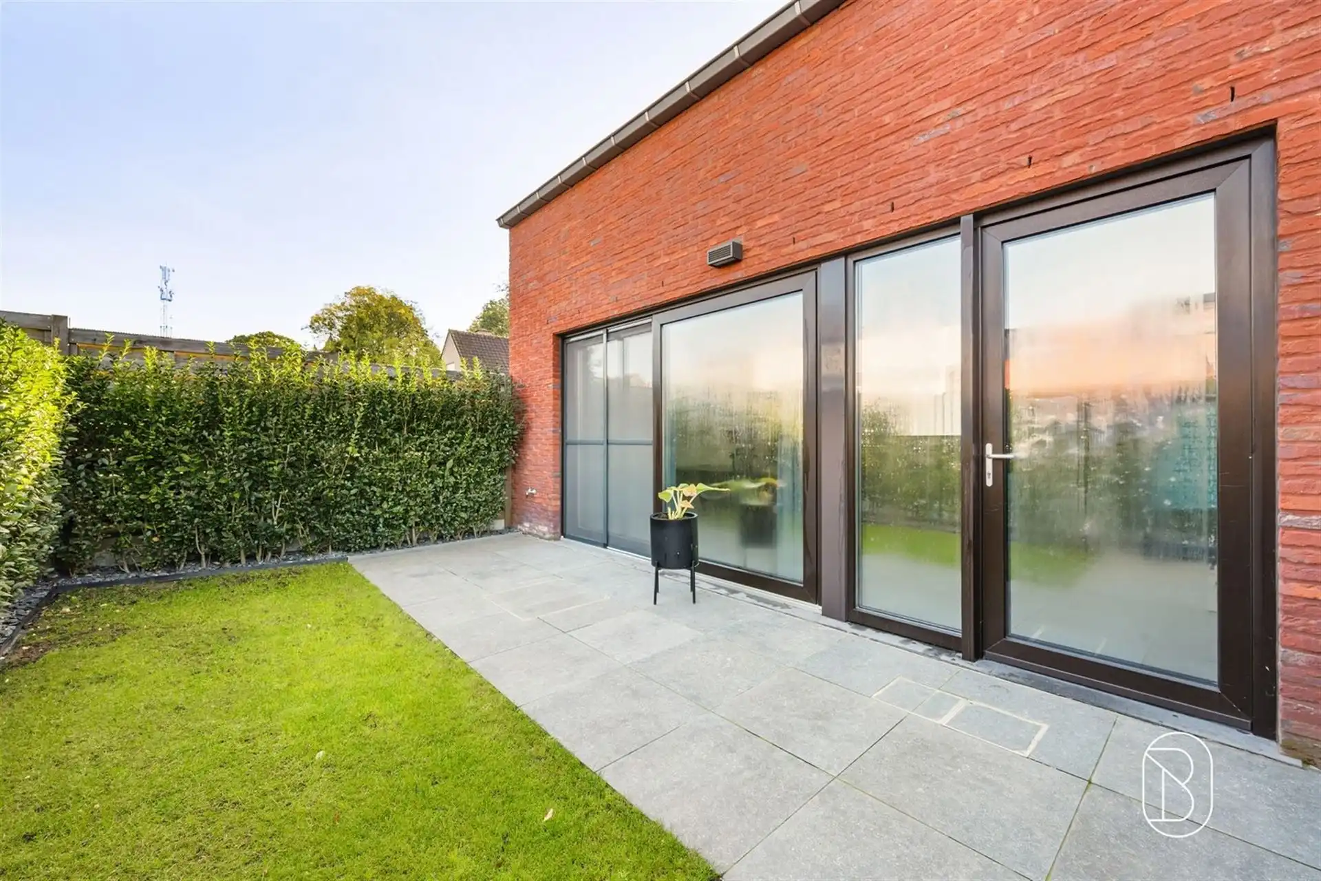 Recente en energiezuinige woning met 3 slk en garagebox foto 10