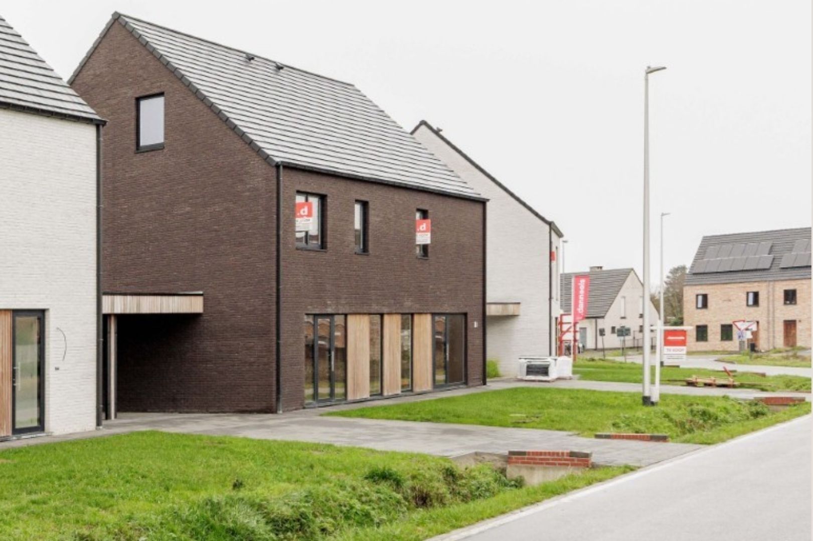 Energiezuinige halfopen bebouwing met prachtig zicht foto 2