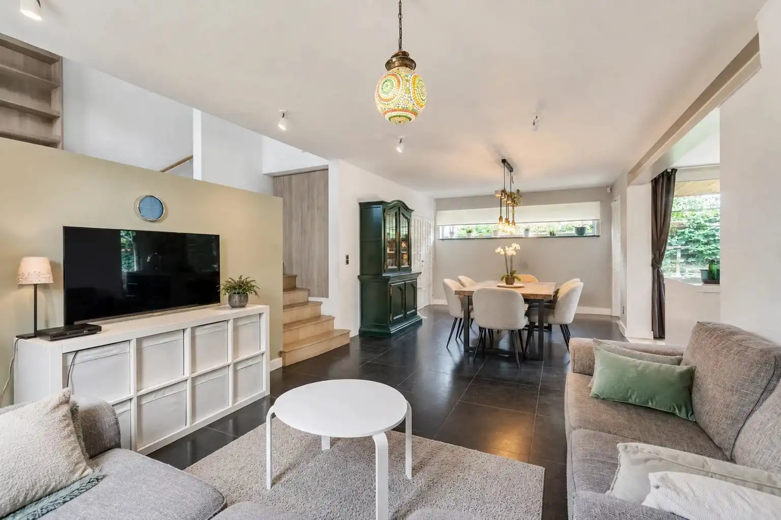 Ruime gezinswoning met 4 slaapkamers te Stal foto 4