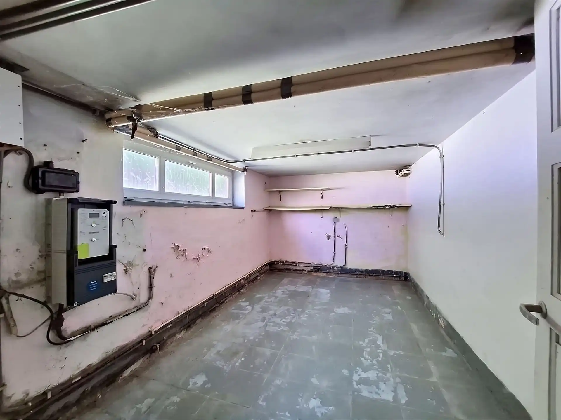 Prachtige te renoveren villa met ZW-gerichte tuin  foto 25