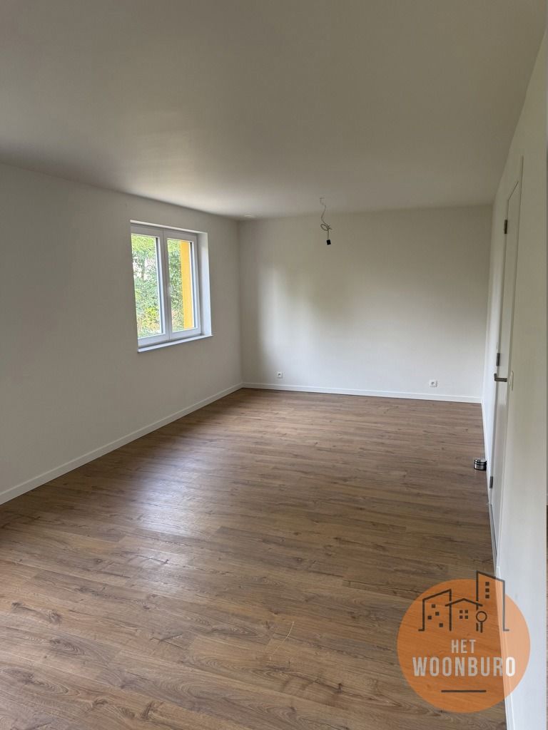 Nieuwbouwwoning met 3 slaapkamers en tuin foto 14