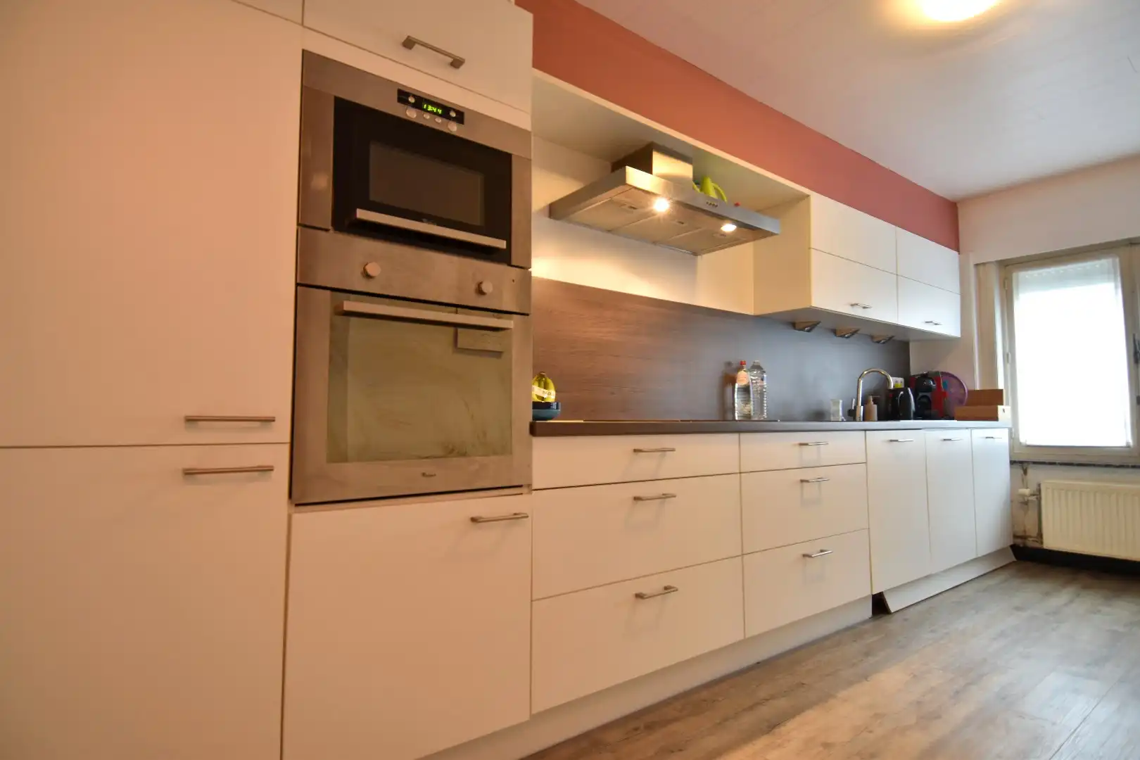 Charmante stadswoning met polyvalente ruimte (48,5 m²) en westgericht terras in hartje Kortrijk foto 8