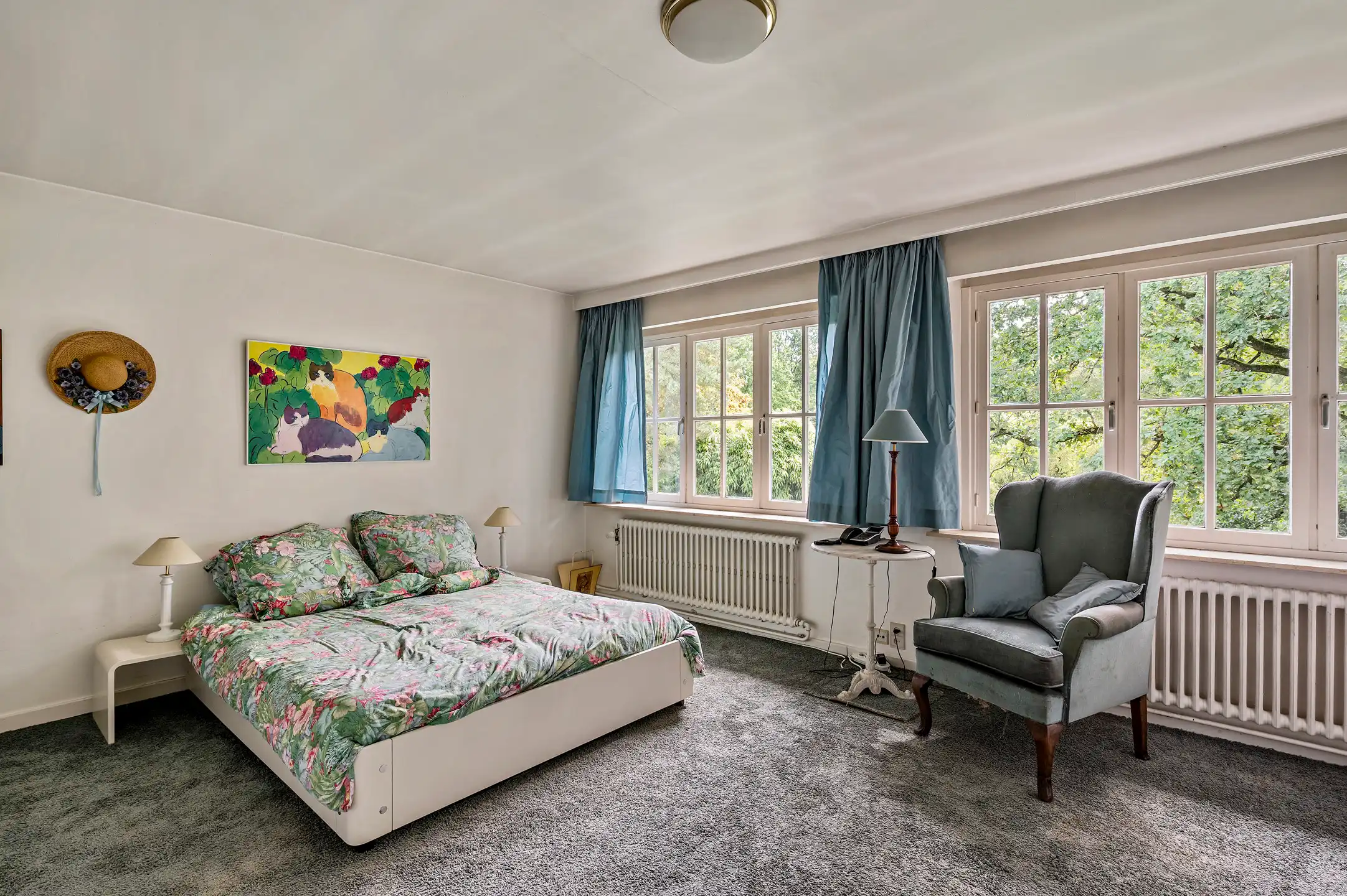 In Vriesdonk, statige villa met parktuin en prachtige gemeenschappelijke vijver waardoor men een weids uitzicht heeft. foto 24