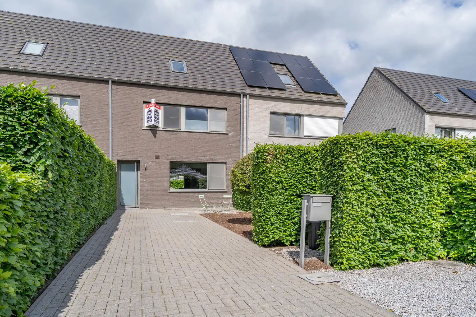 Woning te koop in Wuustwezel | 3 slaapkamers, afgewerkte zolder en moderne keuken foto {{pictureIndex}}