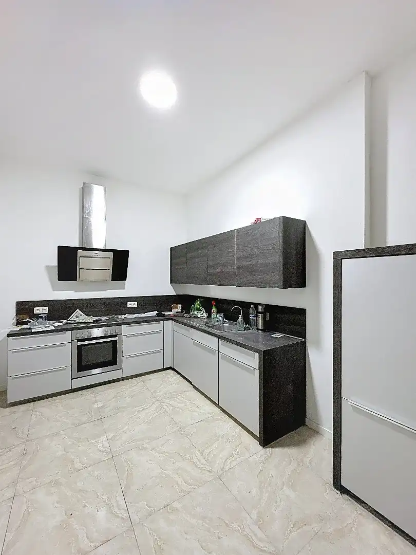 Instapklare gerenoveerde woning op toplocatie in Tienen foto 3