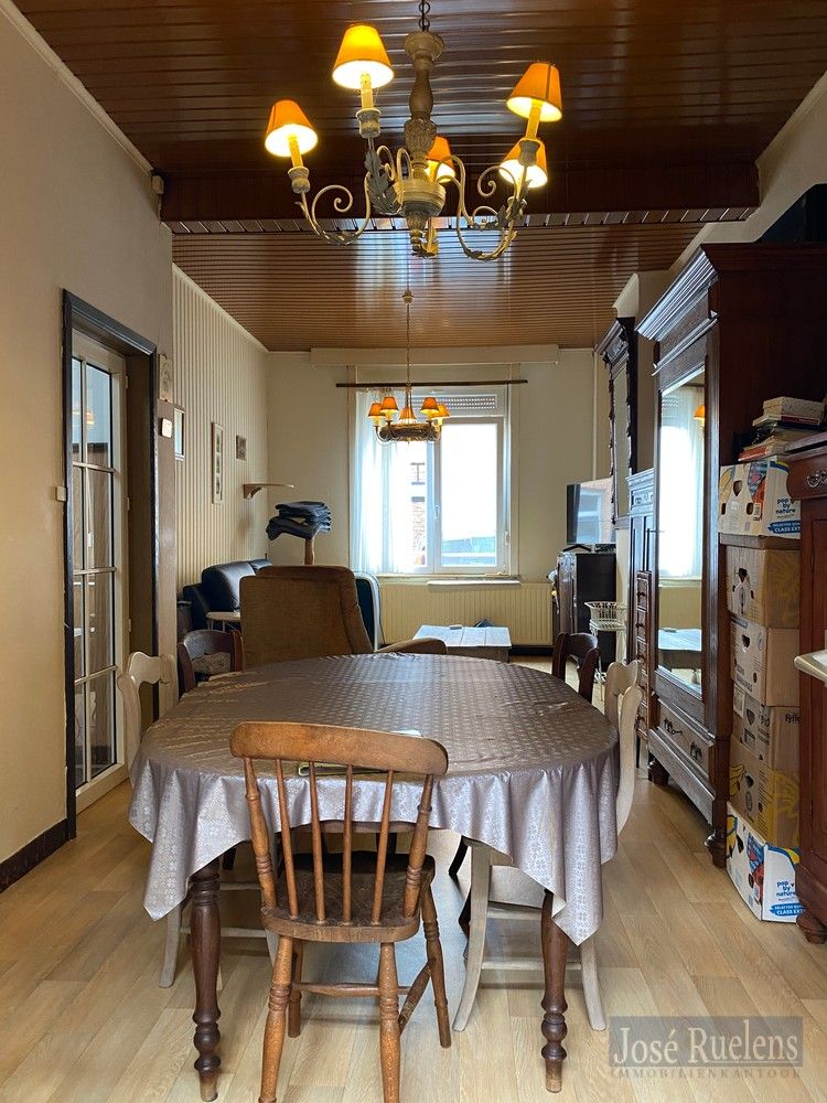 Uitstekend gelegen gezinswoning met aangename stadstuin foto 8