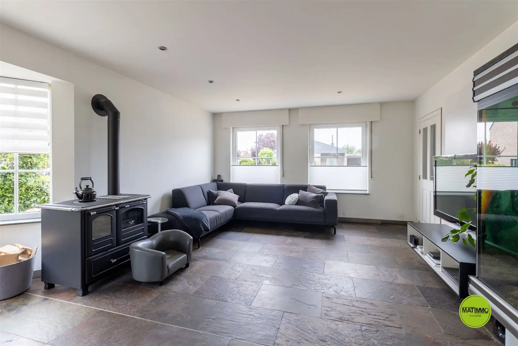 Instapklare vrijstaande woning met praktijkruimte foto 2