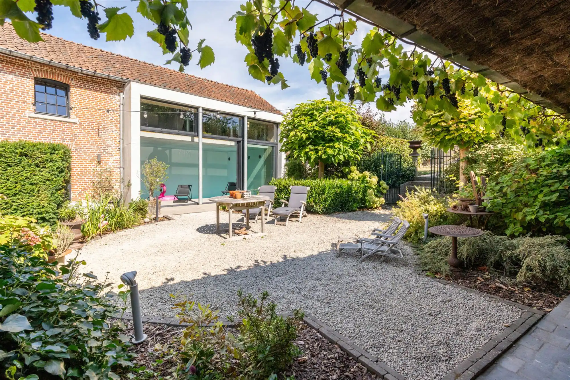 Karaktervolle gerenoveerde woning te Hoegaarden. foto 26