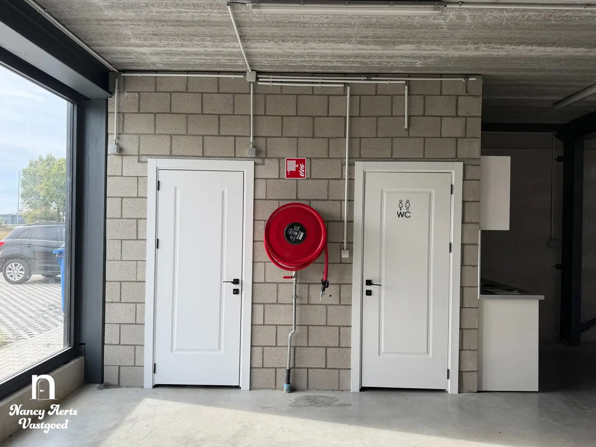 Instapklare KMO-unit van 180m² met kantoorruimte in Beringen foto 8