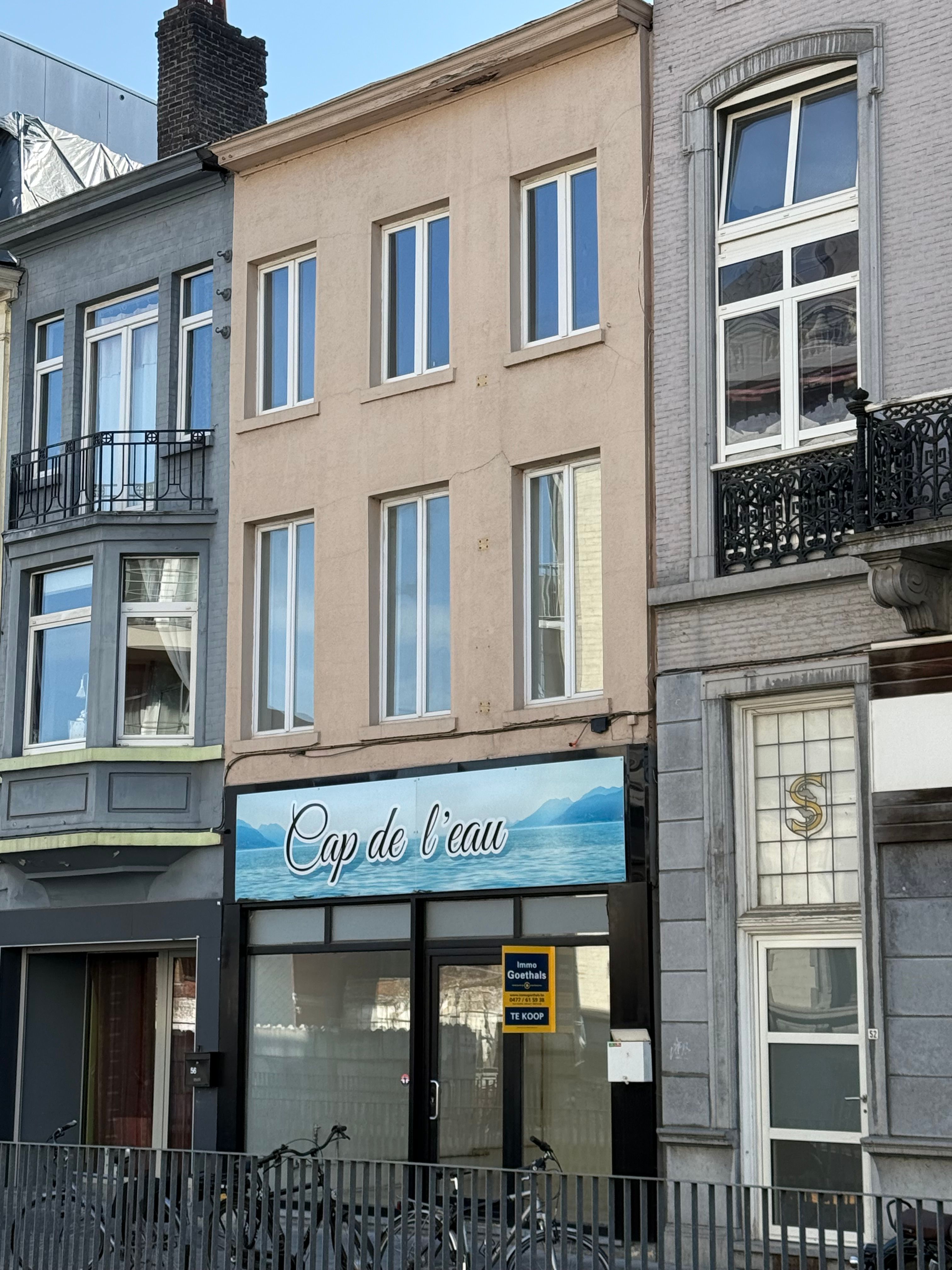 Zeer commercieel gelegen handelspand met woonst in Kortrijk. foto 2