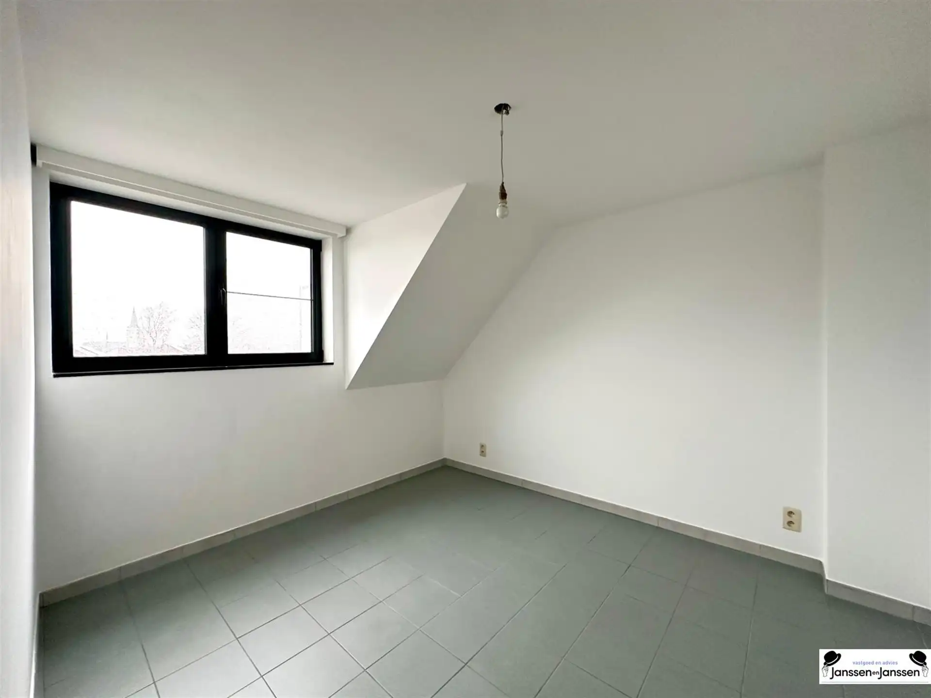 Ruim 1-slaapkamer appartement te huur in centrum Wuustwezel foto 10