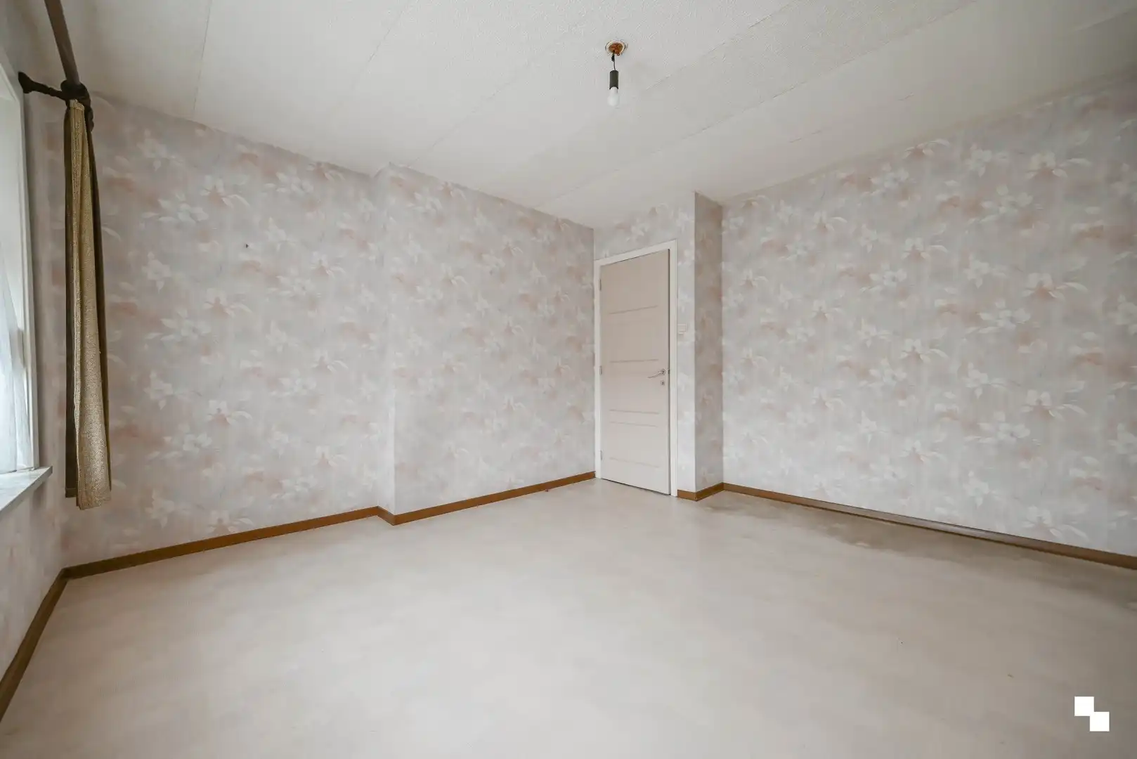 Gezellige, te moderniseren halfopen woning in rustige buurt te Izegem foto 25