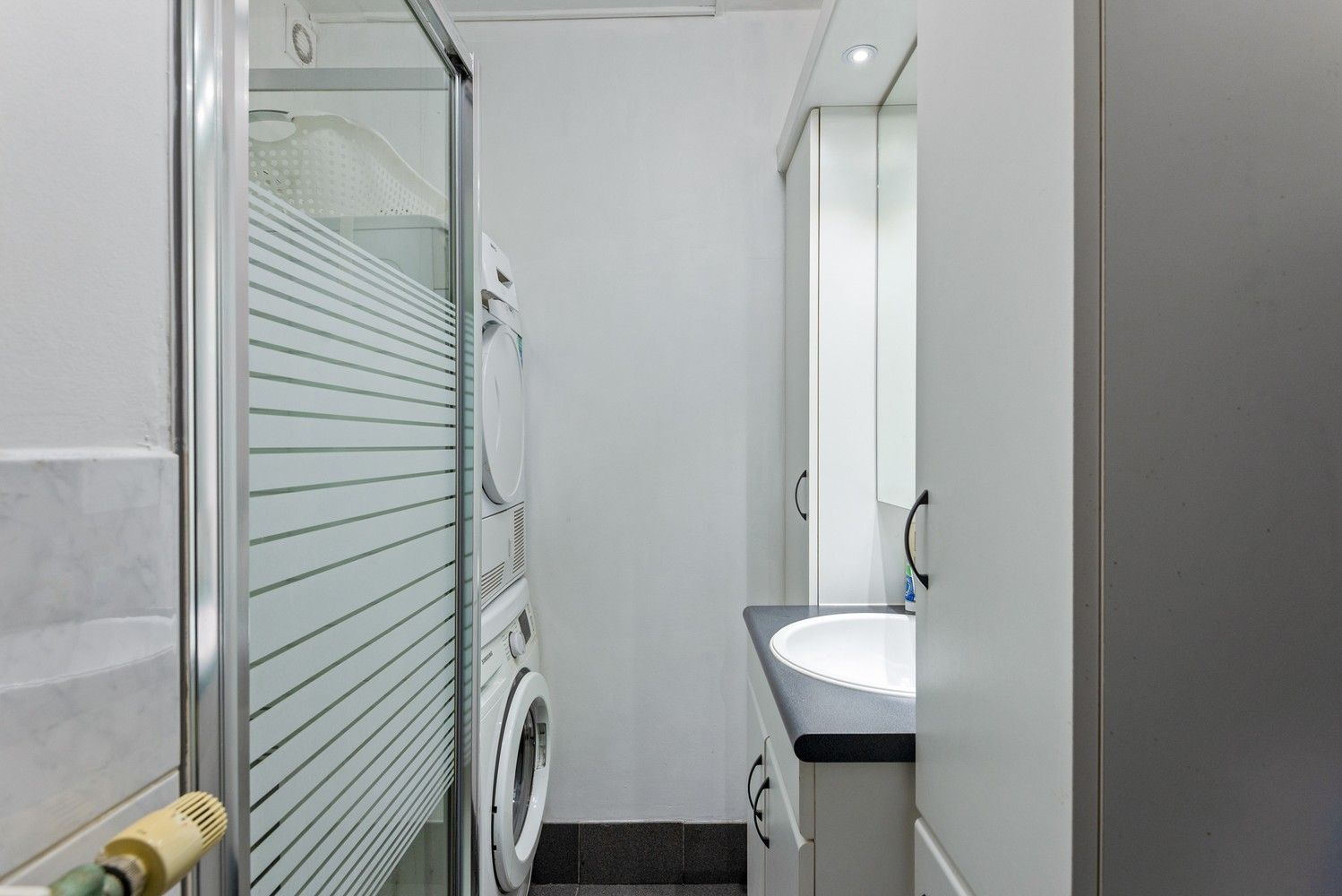 Gelijkvloers appartement met één slaapkamer en tuin op toplocatie te Lint foto 12