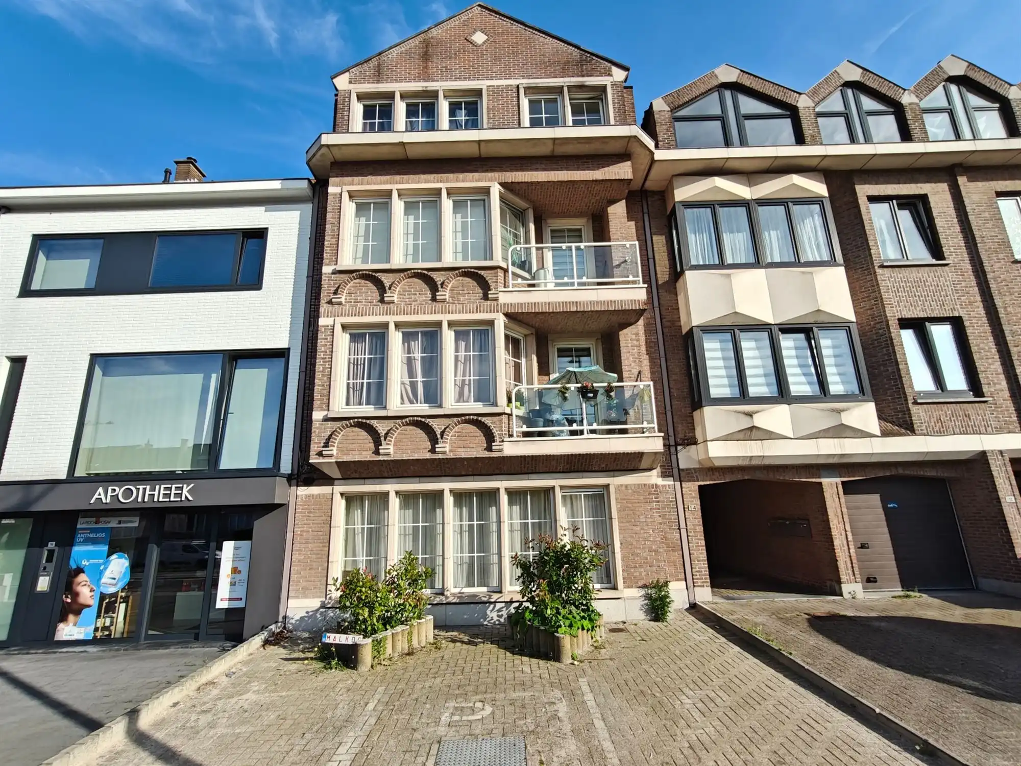 2 slaapkamers appartement met terras foto {{pictureIndex}}