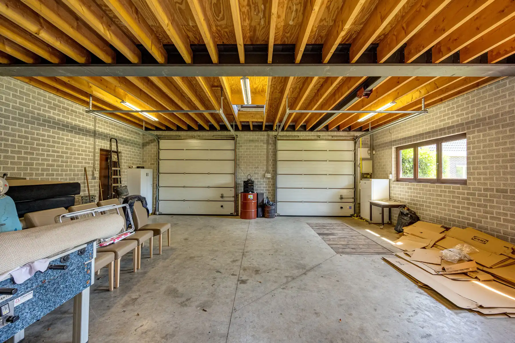 Gerenoveerde laagbouwwoning met grote opslagruimte op ca 1.374m² (opsplitsing tot 2 bouwgronden mogelijk). foto 26