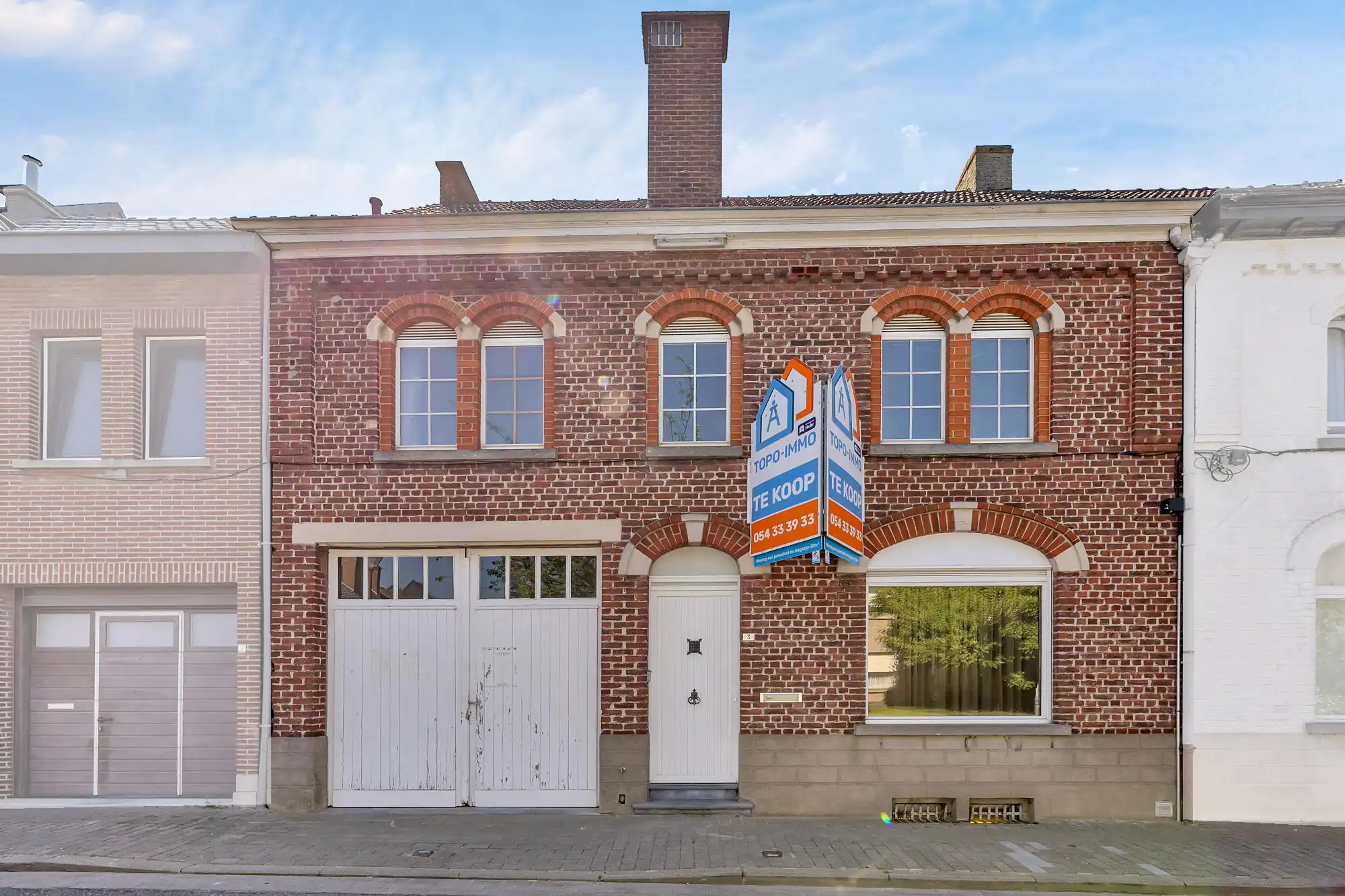 Hoofdfoto van de publicatie: Ruime woning met garage, atelier nabij centrum