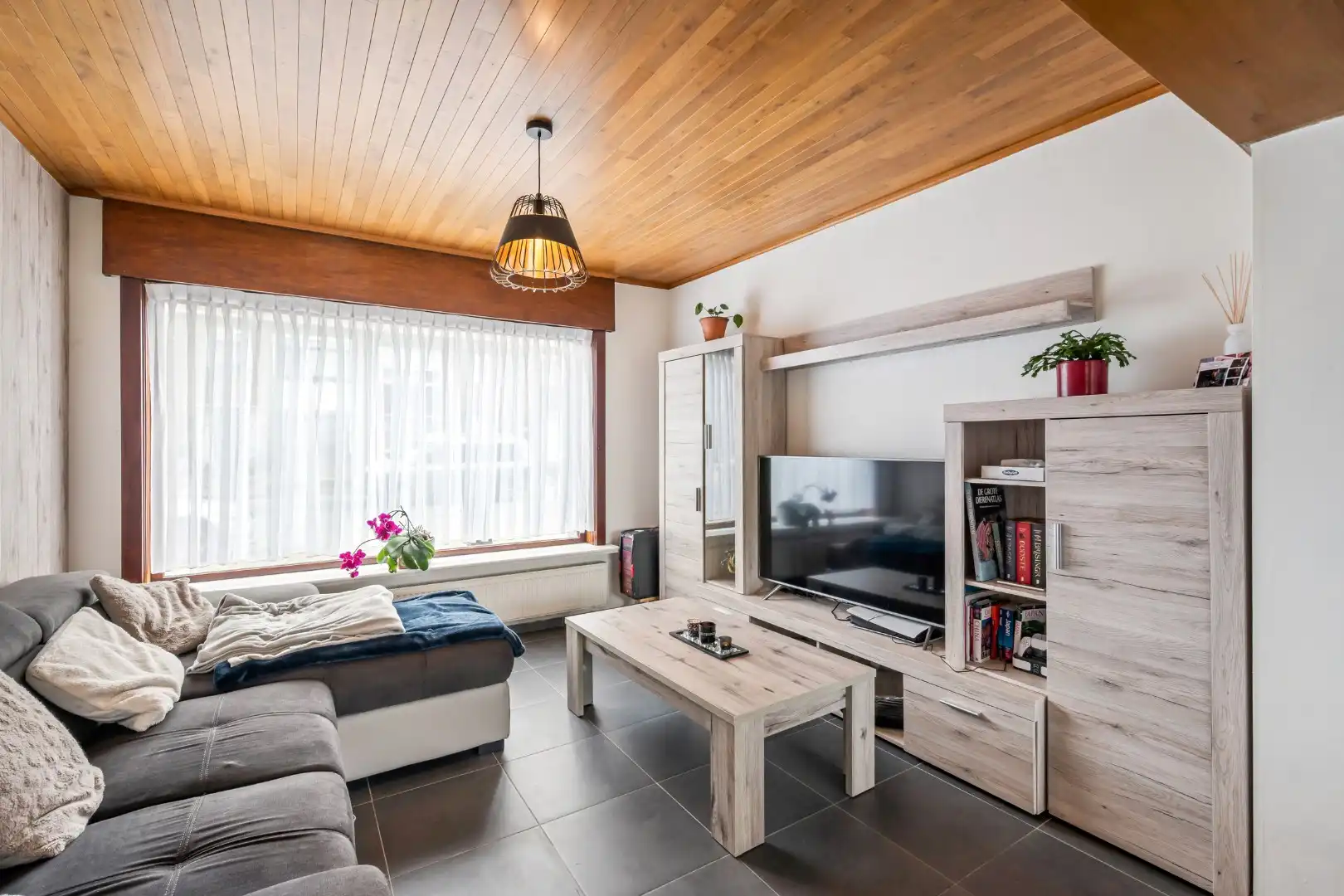 Instapklare woning met 3, mogelijks 4 slaapkamers, garage en tuin in Lauwe foto 9