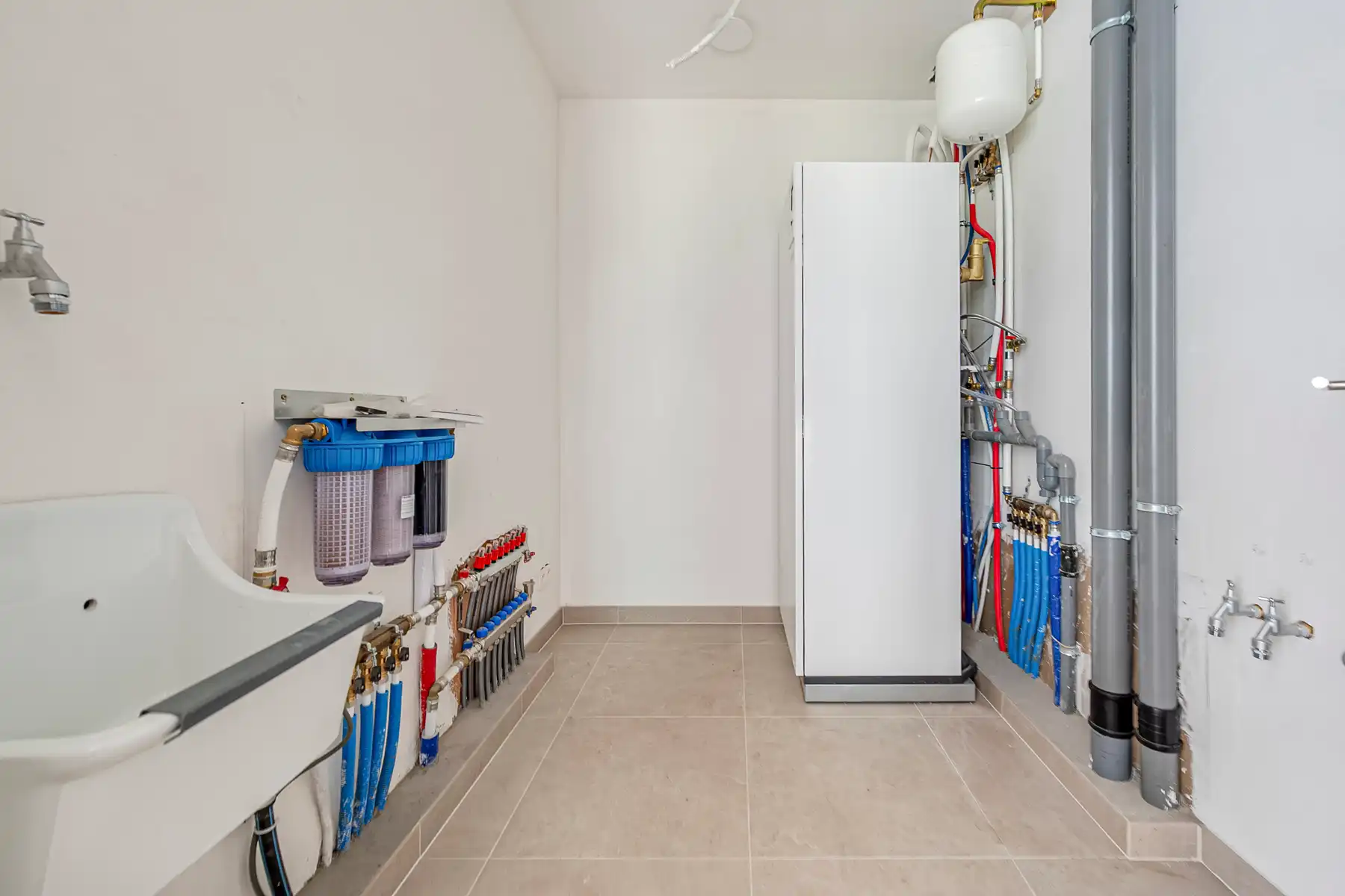 Ruime casco woning met 4 slaapkamers in Zele foto 12
