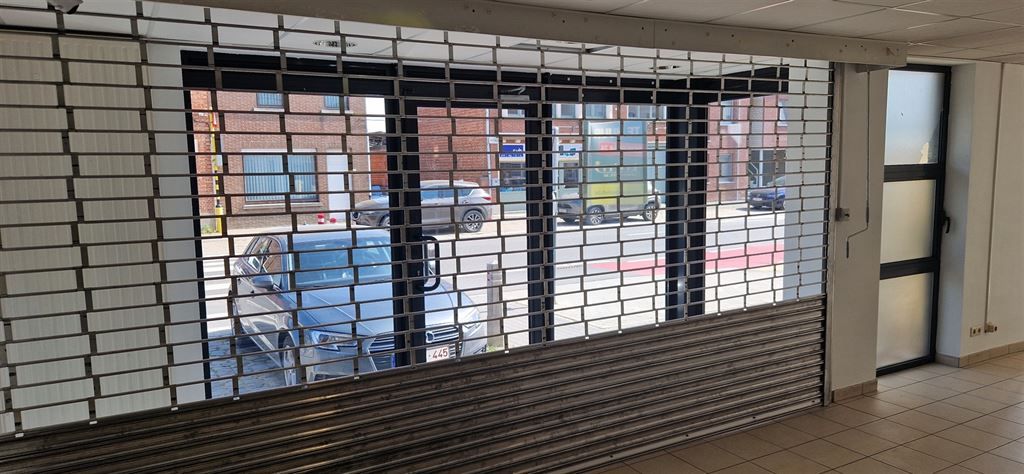 Commerciële ruimte met veel visibiliteit! foto 10