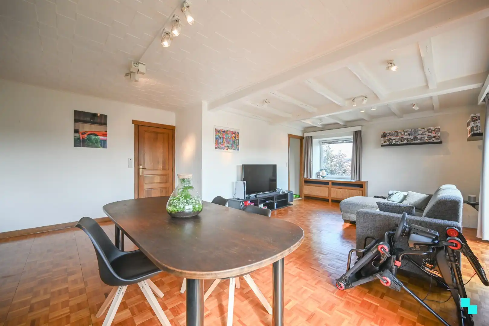 Tweeslaapkamerappartement met garage op een rustige locatie in Beveren-Leie foto 6