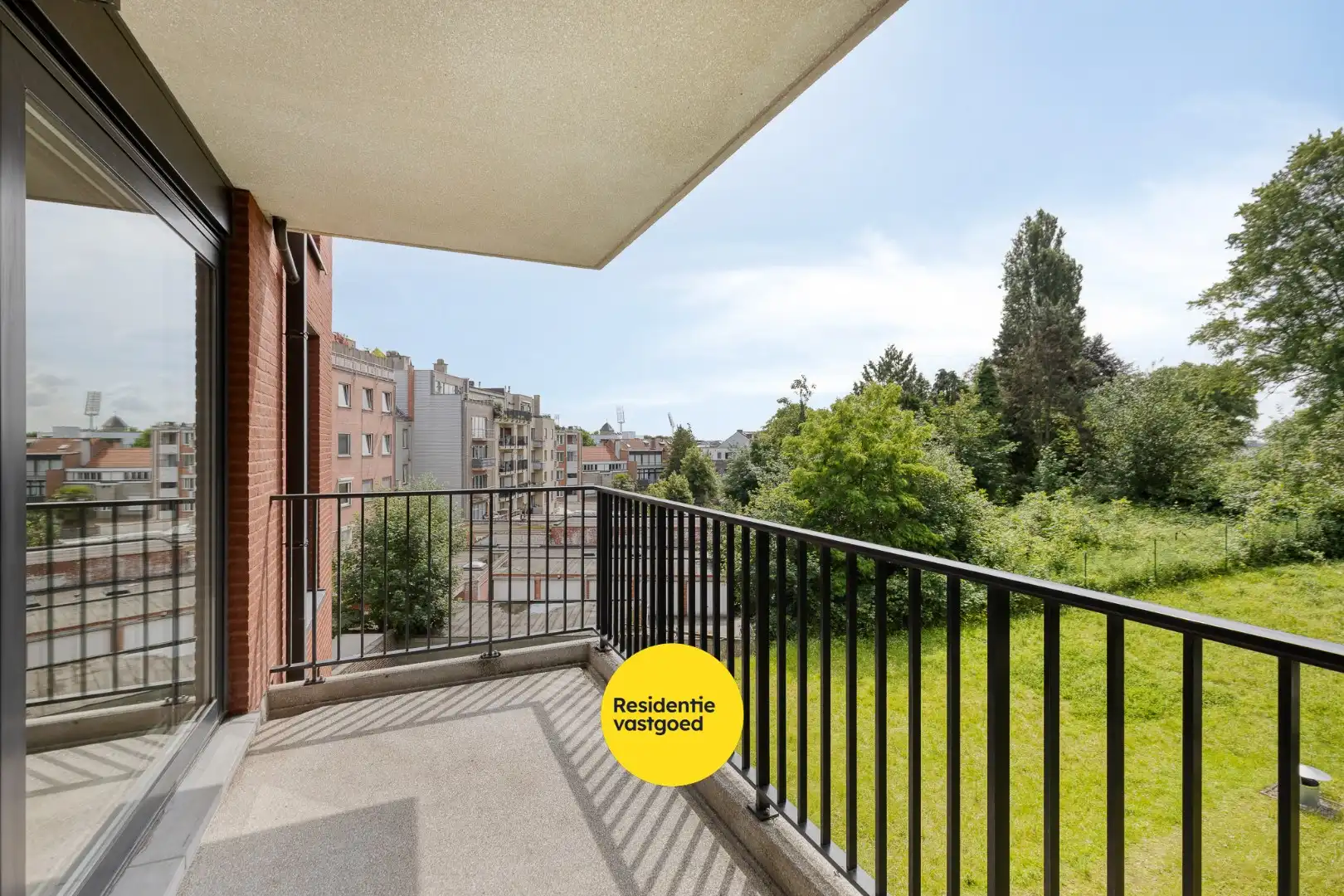 Instapklaar 1-slpk appartement te Laken foto 6