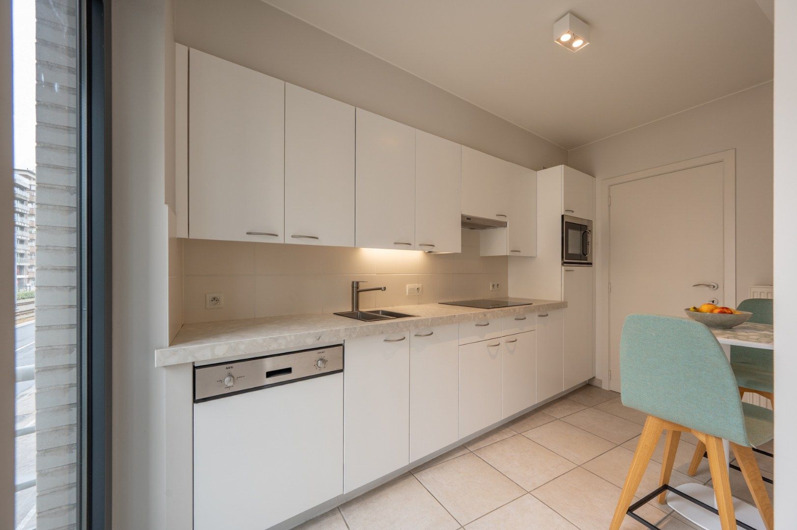 Modern appartement te koop in Knokke-Heist – ideale investering of tweede verblijf. foto 4