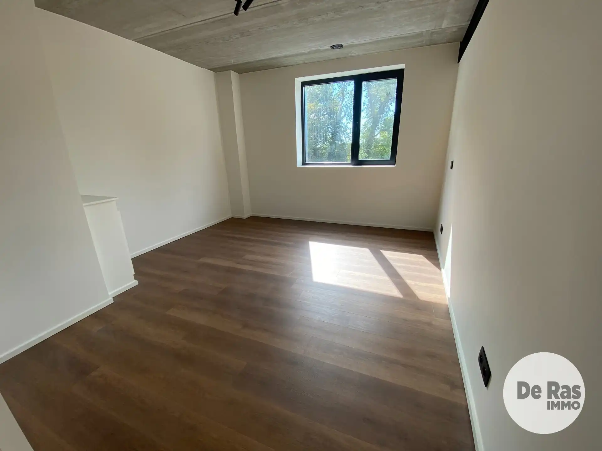 VLIERZELE - Nieuwbouwwoning in moderne betonarchitectuur foto 21