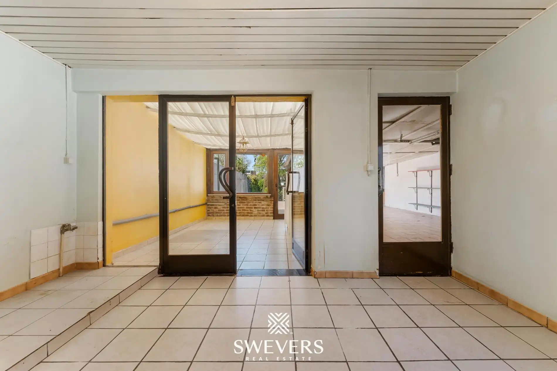 Half-open bebouwing met renovatiepotentieel foto 10