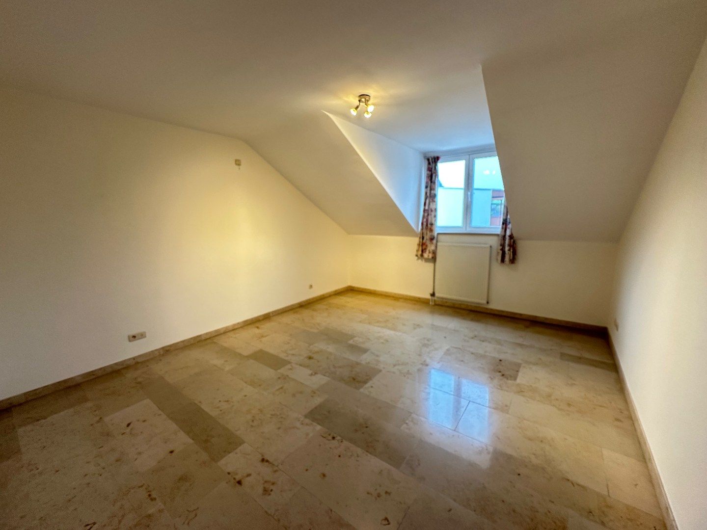 Ruim en lichtrijk appartement met 3 slaapkamers te Voeren foto 7