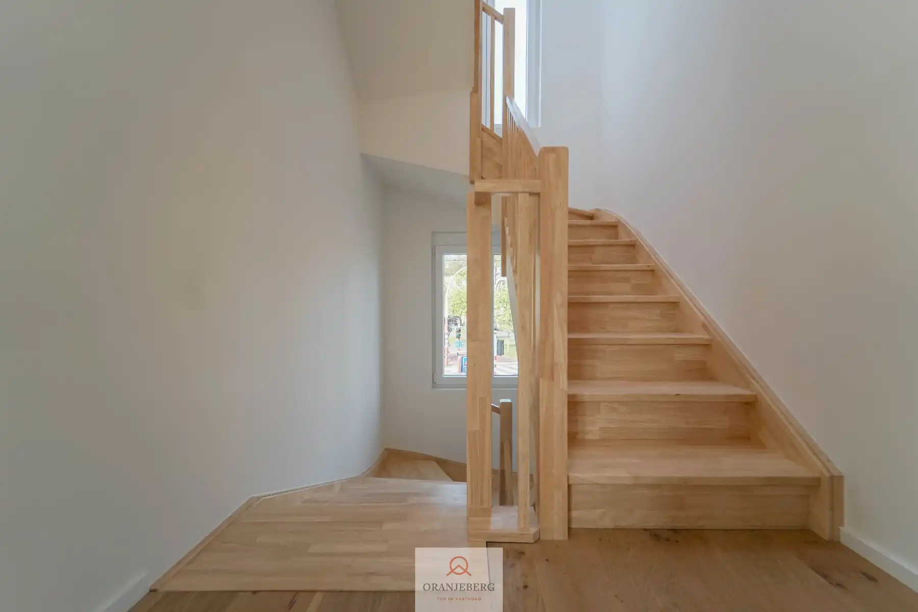 Gerenoveerd, energiezuinig 2 slpk appartement met terras! foto 26