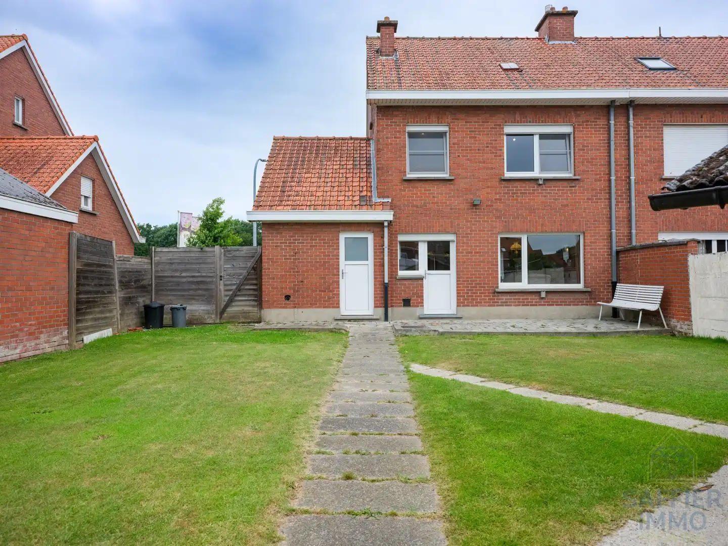 Hoofdfoto van de publicatie: Te ontdekken in hartje Ingelmunster: ruime woning met 4 slaapkamers, zuidgerichte tuin én uitweg achteraan