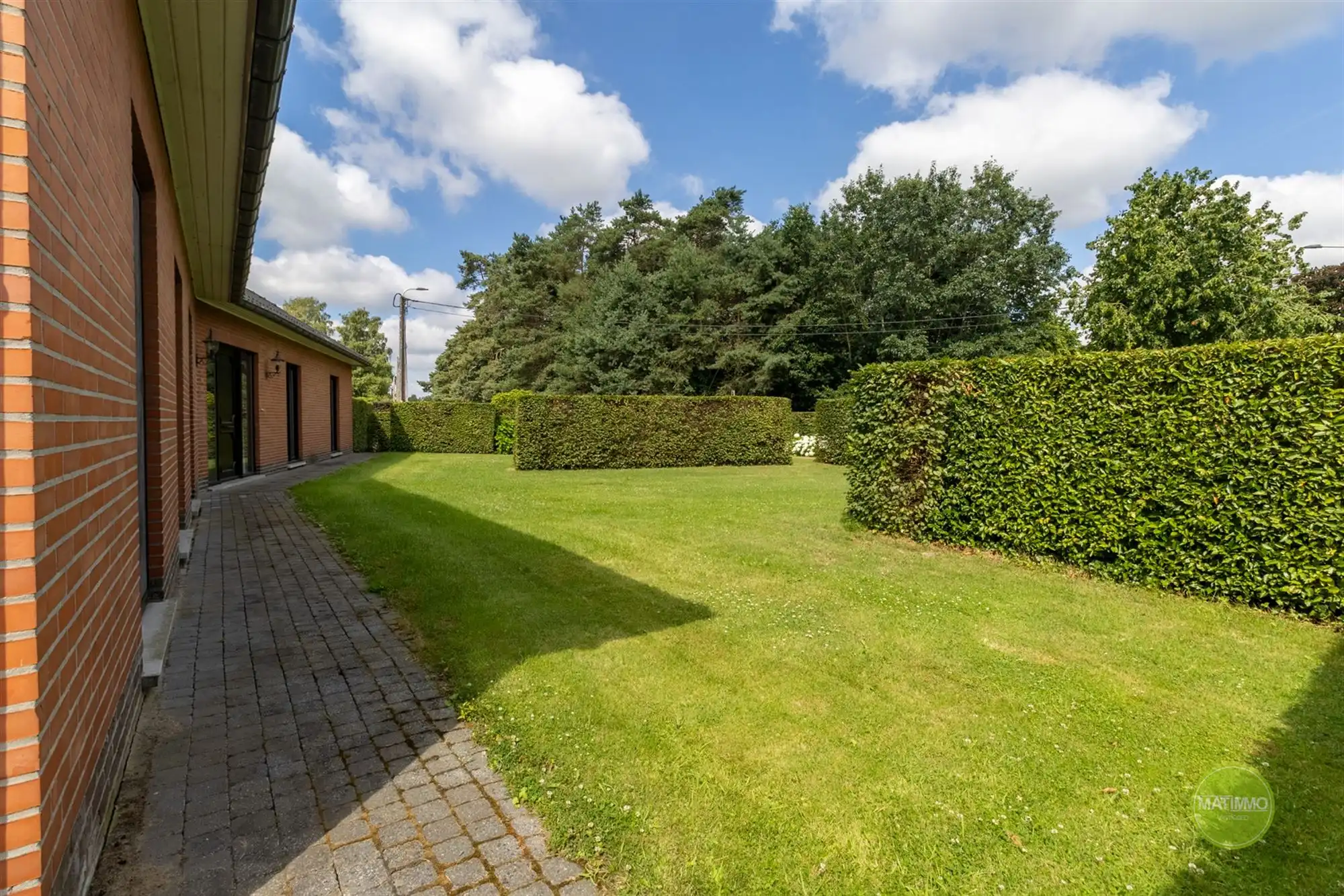 Rustig gelegen woning op een perceel van ruim 2.275 m2 foto 36