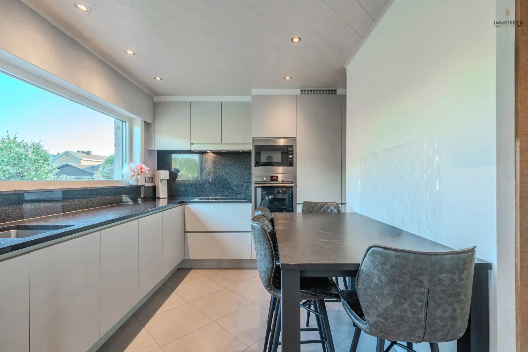 Verrassend ruime woning met verzichten foto 4