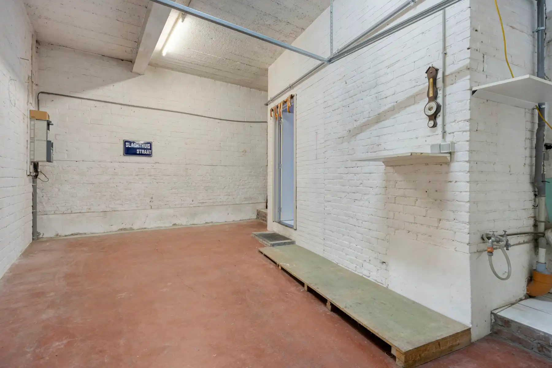 Praktische woning met 3 slaapkamers in centrum Maaseik. foto 13