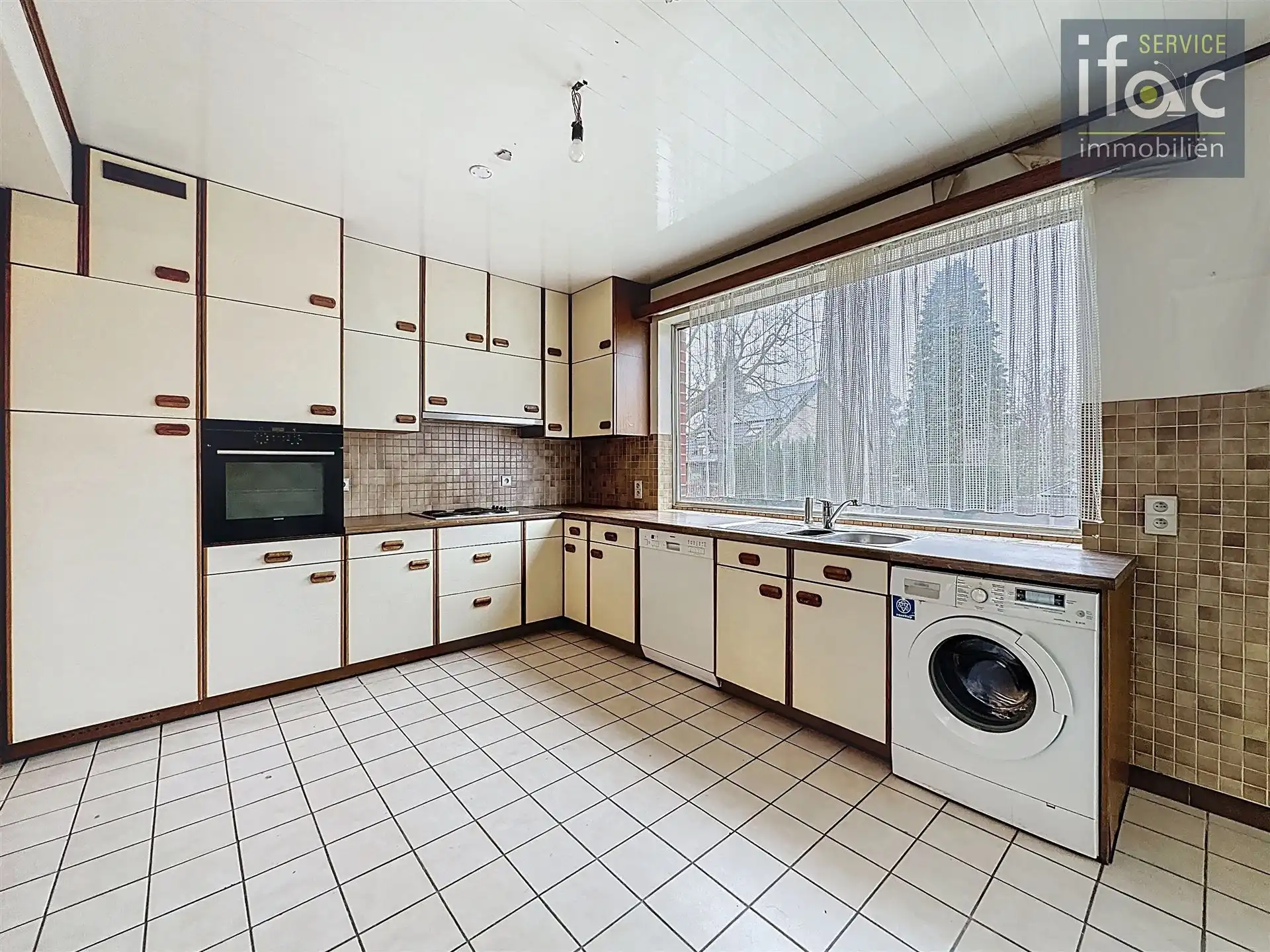 Leuke gezinswoning met ruimte voor vrij beroep foto 5