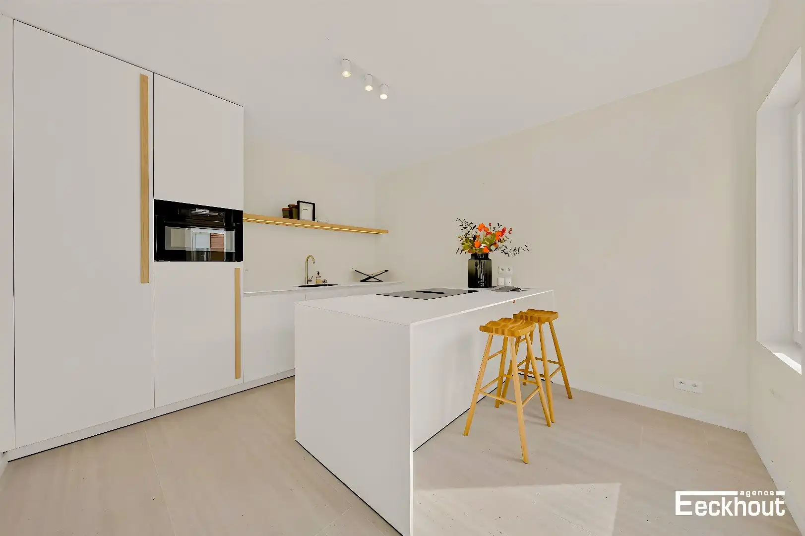 Prachtig gerenoveerd appartement met 3 slaapkamers en terrassen! foto 5