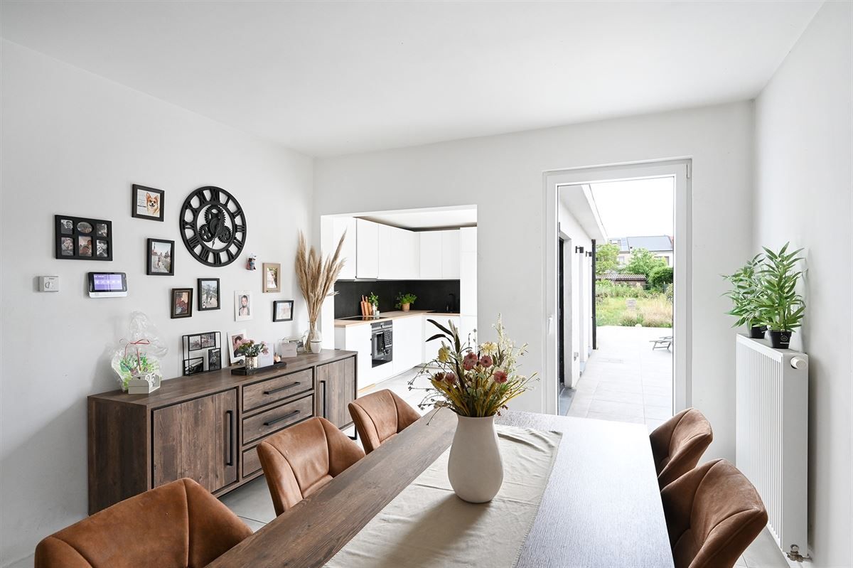 Lichte woning met diepe tuin foto 2