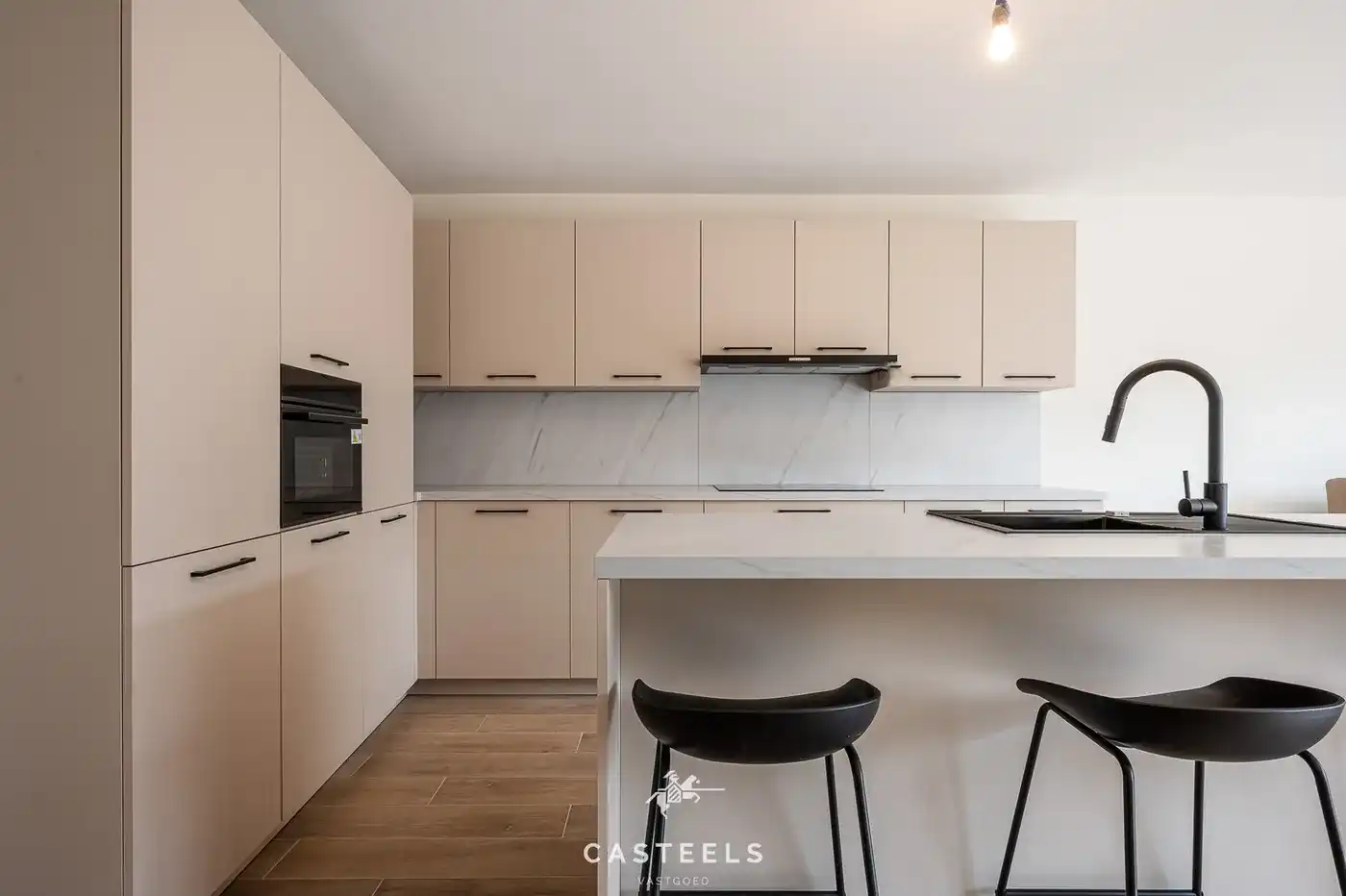 Ruime duplex met zonnig terras te Zelzate te koop foto 10