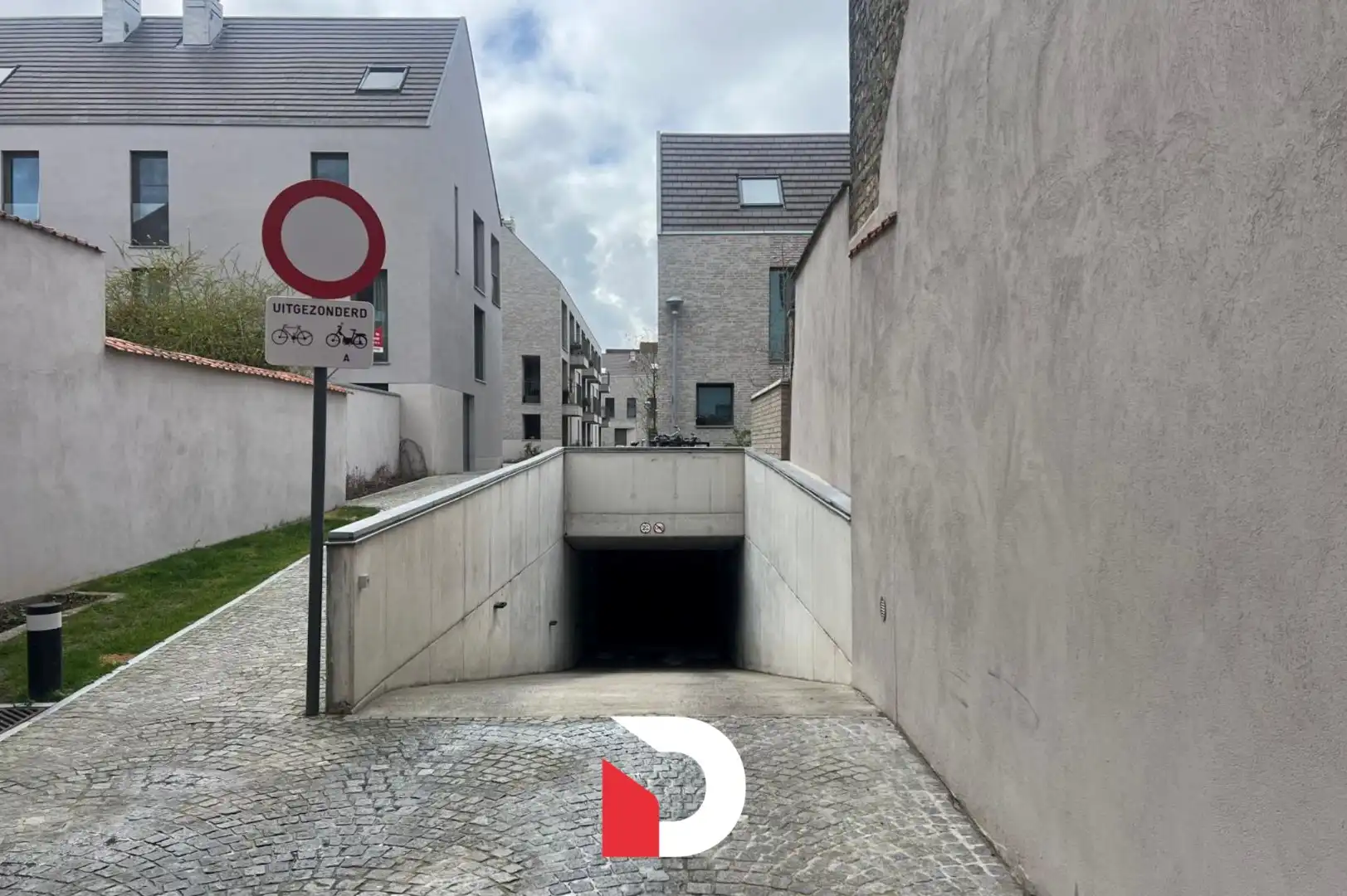 Parkeerplaats te huur Simonne Danneelsstraat 4 - 26 - 8000 Brugge