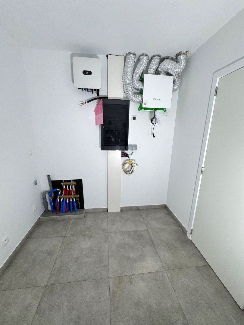 Nieuwbouwappartement met twee slaapkamers, terras en twee autostaanplaatsen foto 8