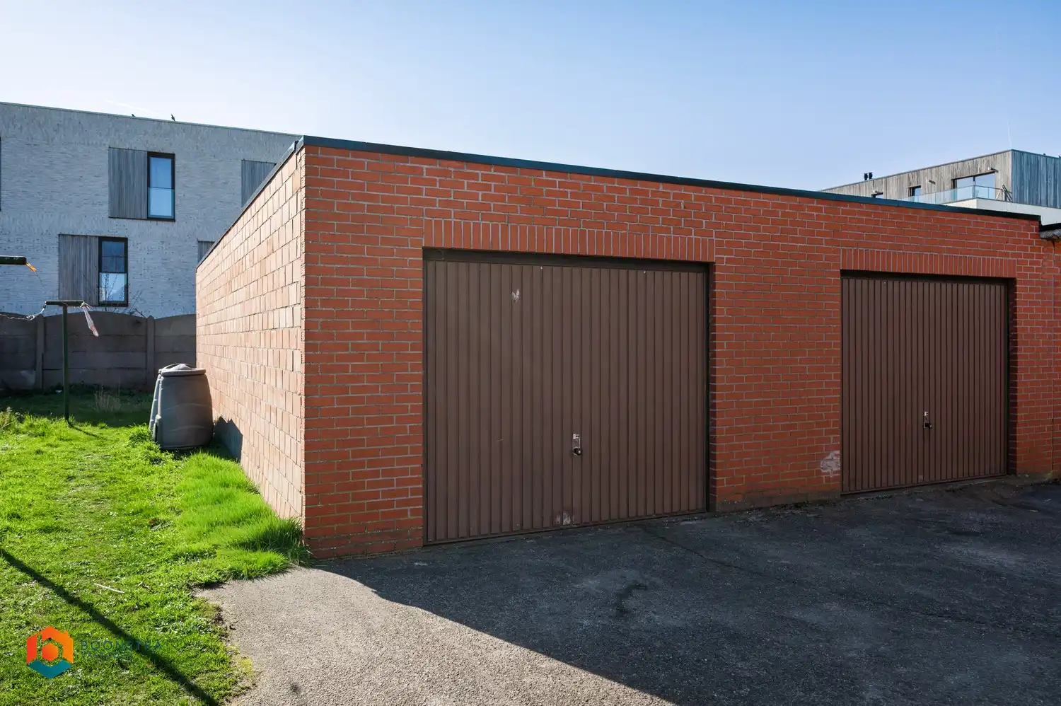 Ruim 3 slpkr app met garagebox foto 16