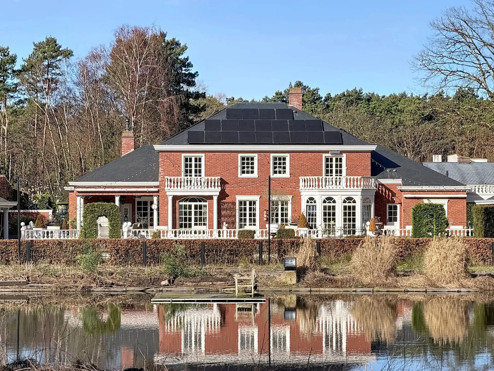 Prachtige luxueuze villa in Amerikaanse stijl met 4 slaapkamers en 2 badkamers. foto 34