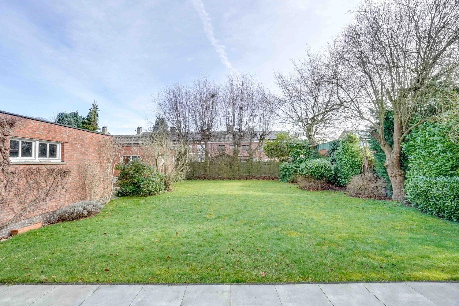 Ruime, statige villa met praktijkruimte foto 17