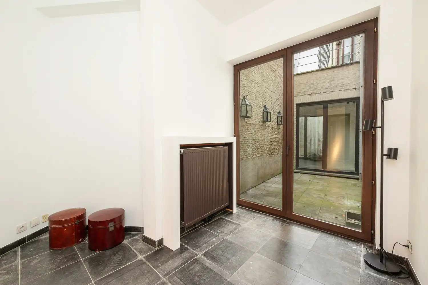 MATCHED kevin@wellimmo.net voor meer info!  Gelijkvloers appartement  101m² met buitenruimte 20m² en ruime kelder op toplocatie aan het Mechelseplein in hartje Antwerpen foto 12